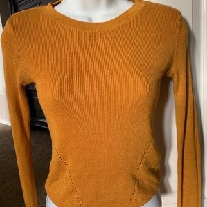 Sweater crop top